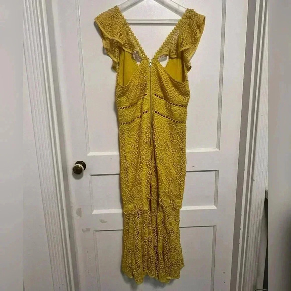 Saylor Leilani Eyelet Yellow Dress Size M $297 - Picture 7 of 7